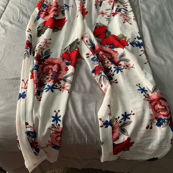 Floral Capris - Picture 3 of 3